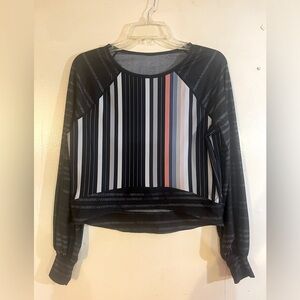 WEAR IT TO HEART Polyester striped crop long sleeve top XS Great Condition